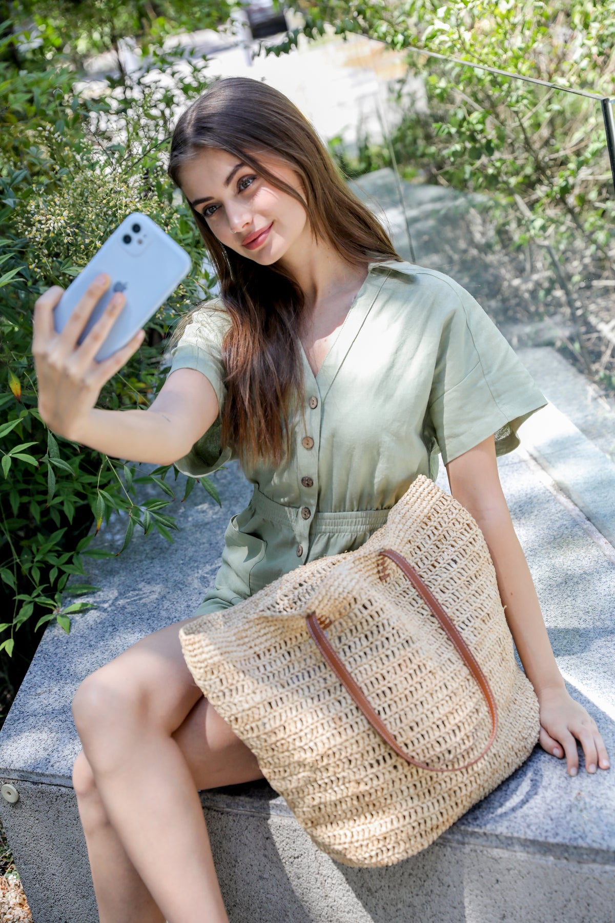 Cartera Raffia beige con tiras cafe