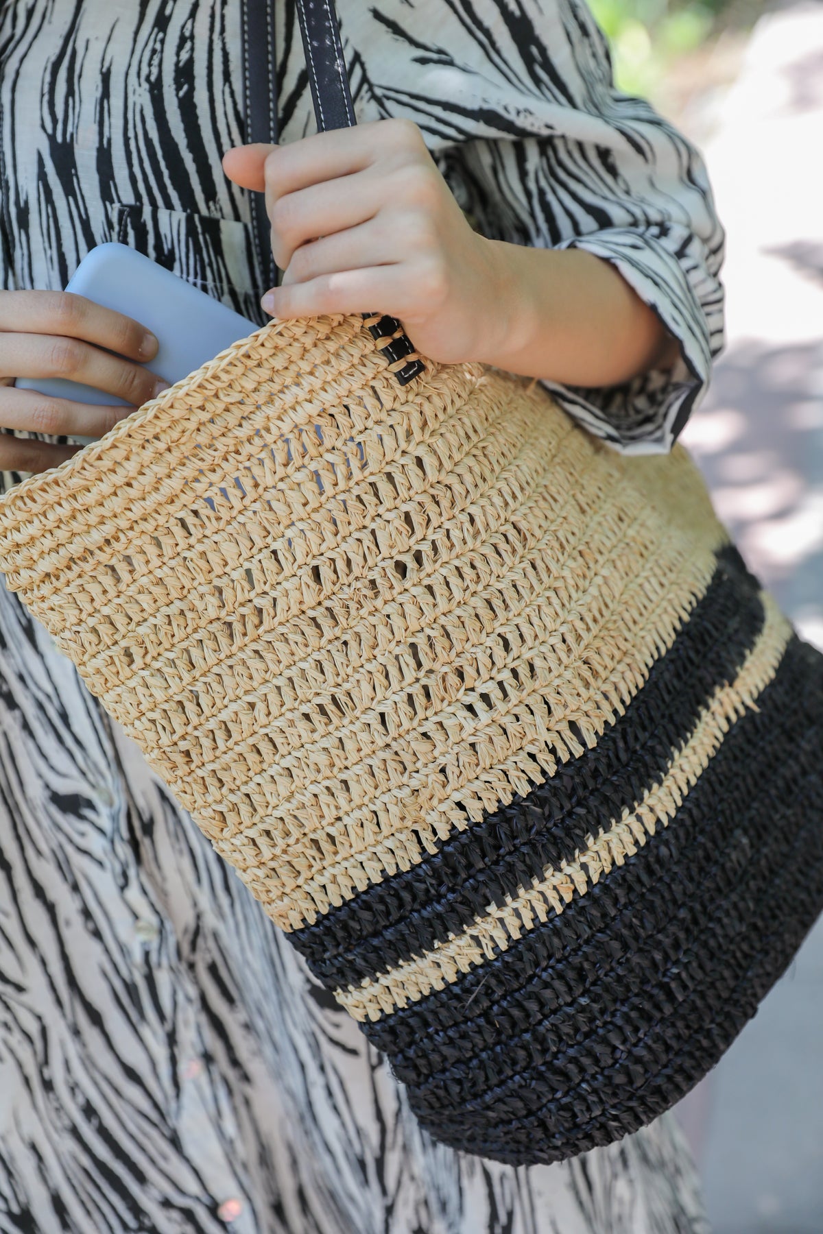 Cartera Raffia beige con negro