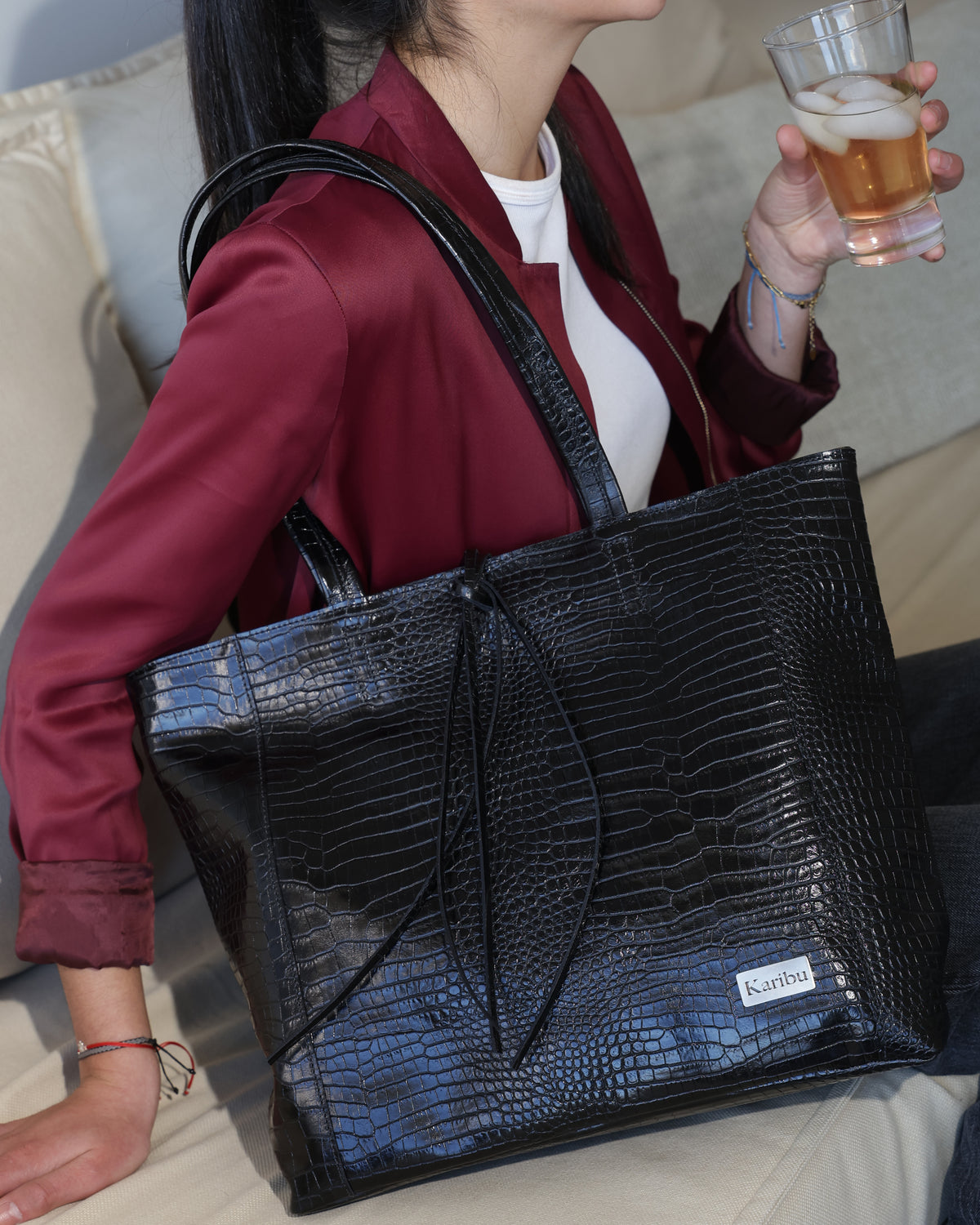 Cartera Florencia Grande Negra diseño de cuero Karibu