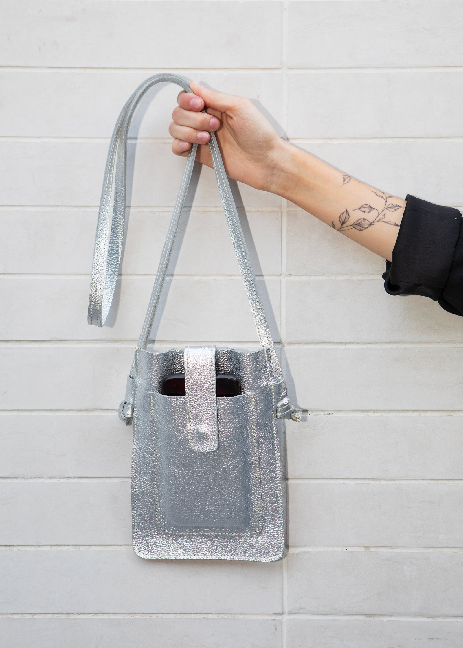 Cartera Monse plateada