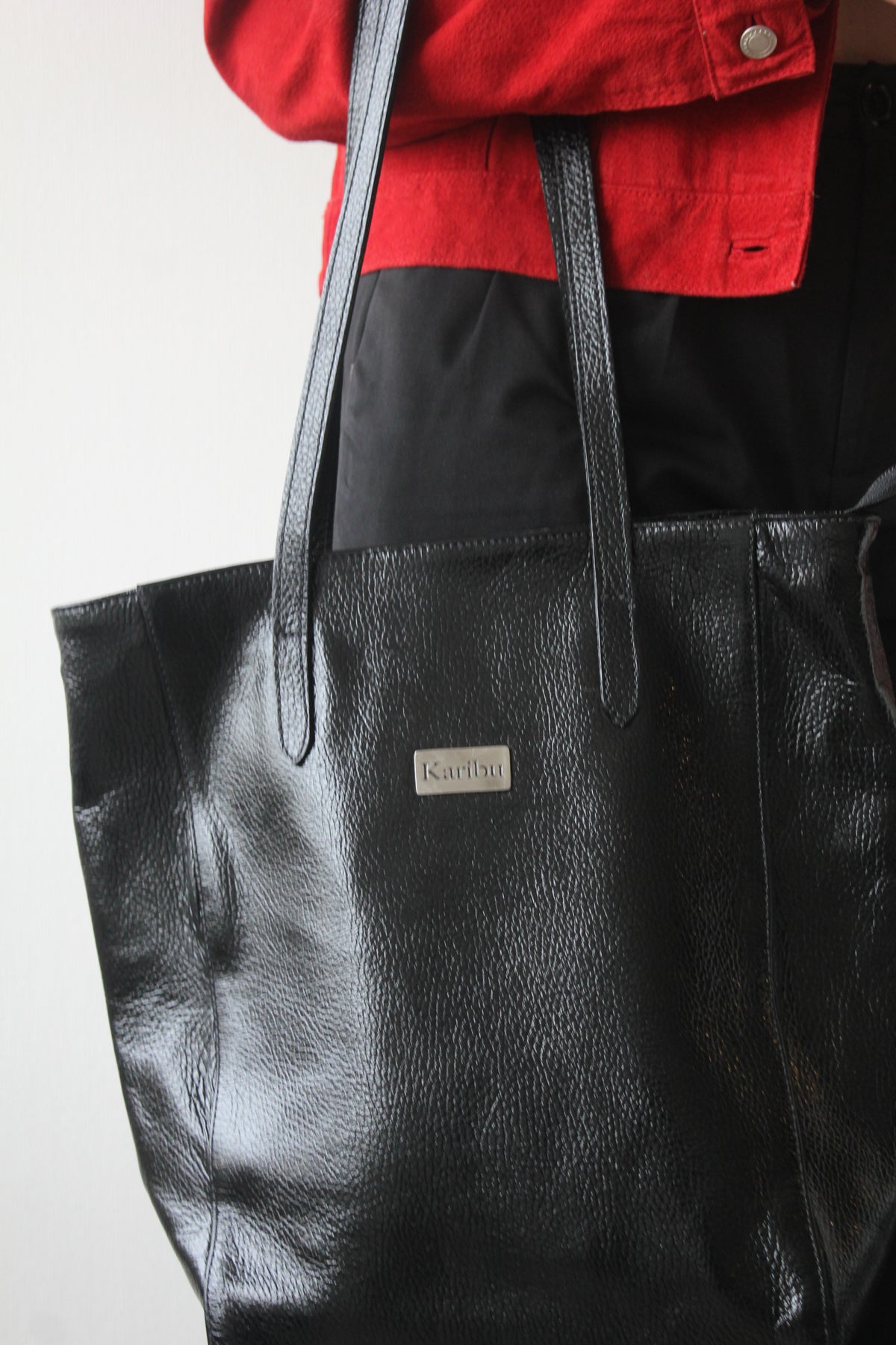 Cartera Jacinta Negra Brillo