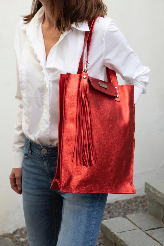 Cartera Juanita Roja metalizada