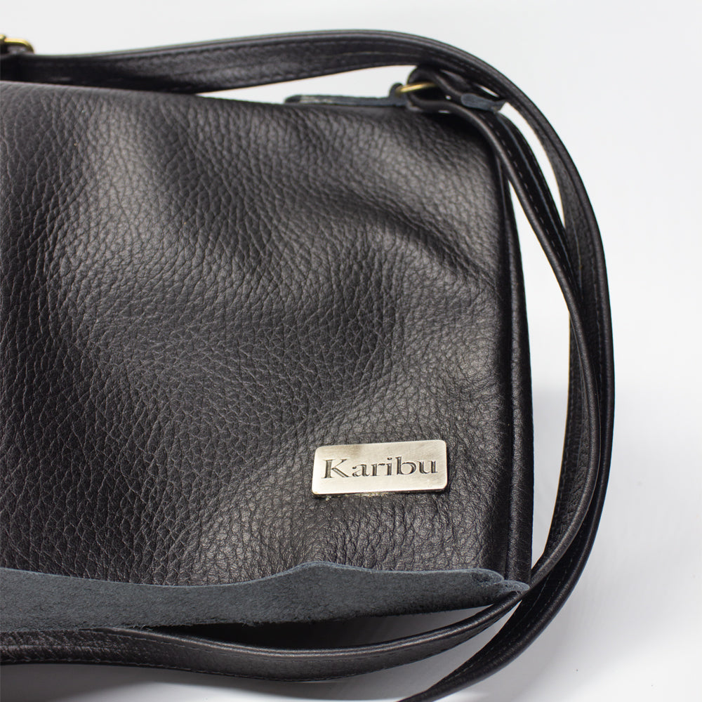 Cartera Paulina negra