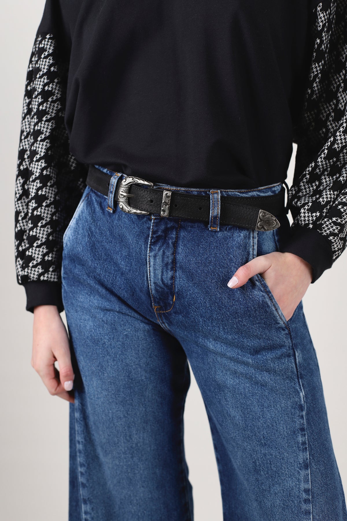 Cinturon Negro Gamuza