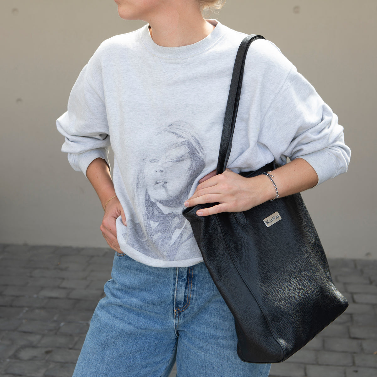 Cartera Jacinta Negra de cuero Karibu