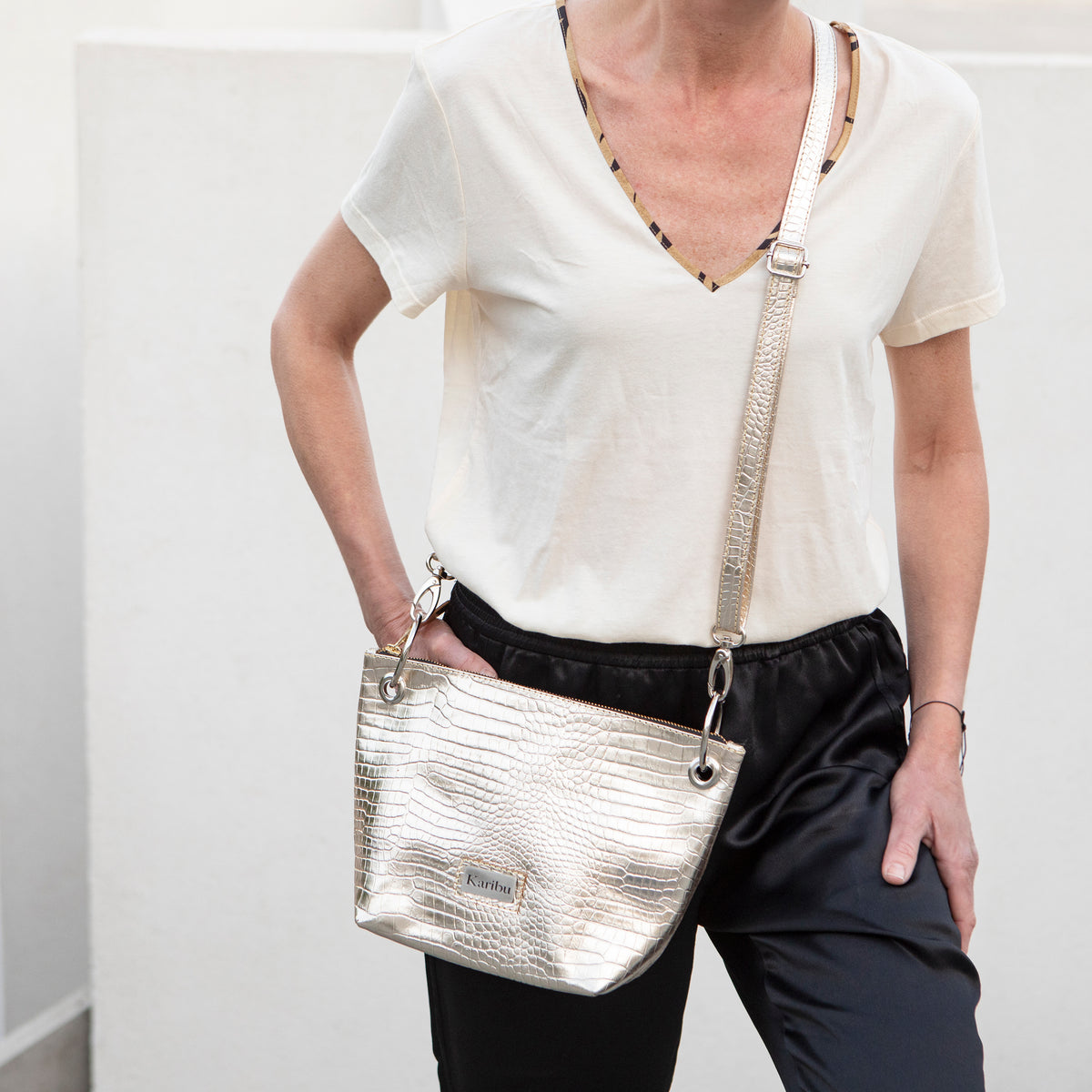 Cartera Josefa dorada