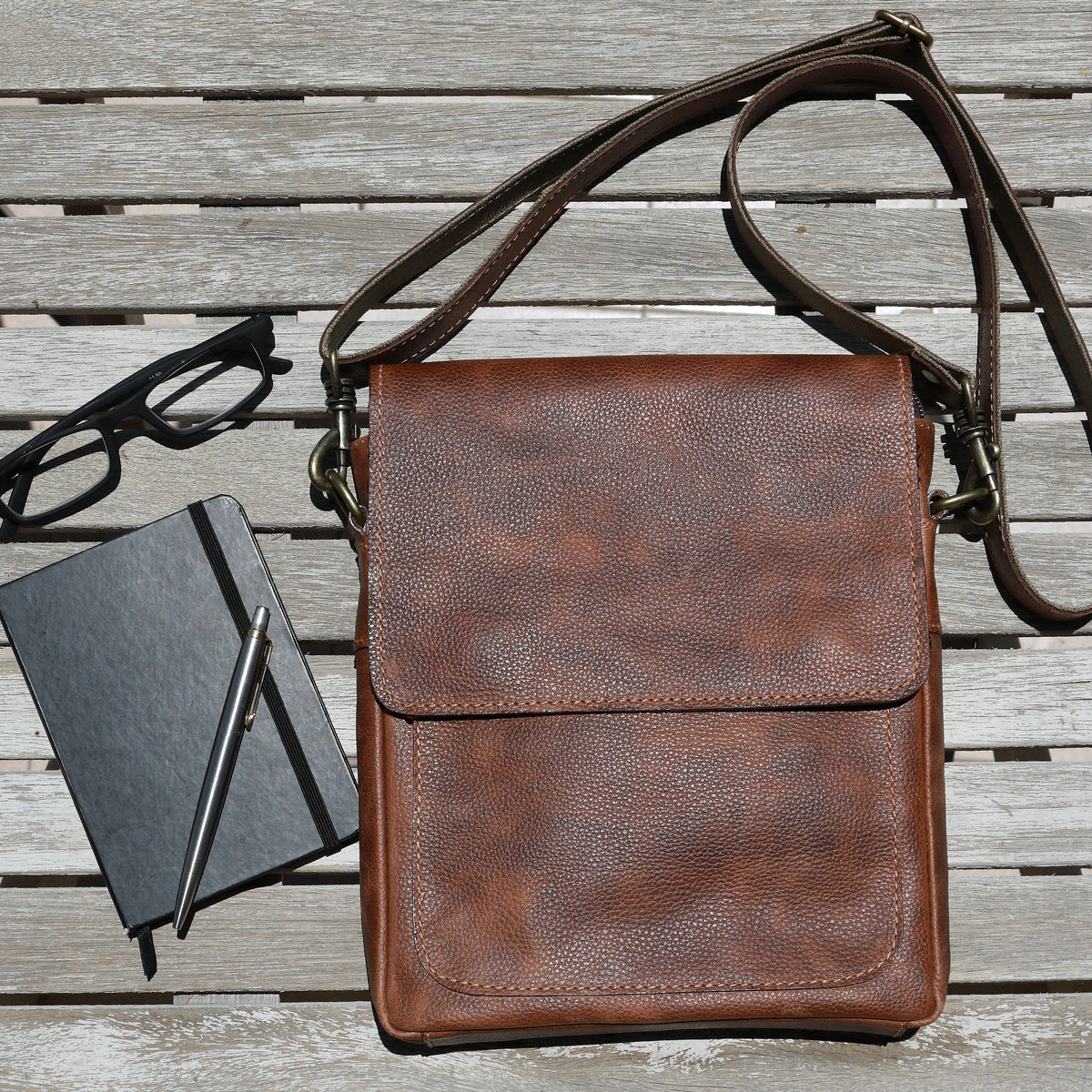 Morral Jose Cuero Cafe