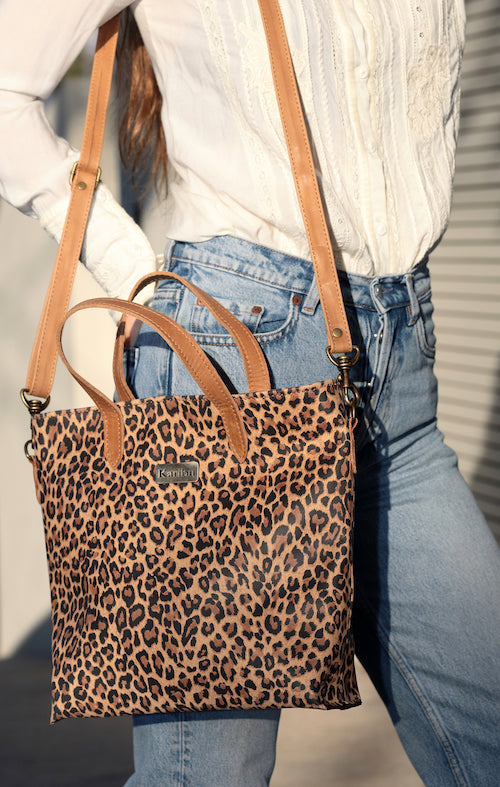 Cartera Kika Animal Print con Tiras Cafe