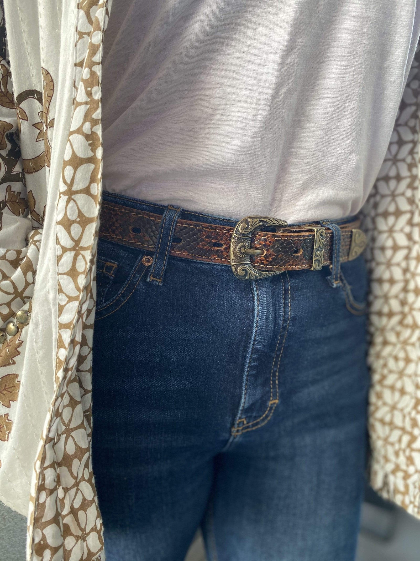 Cinturón Café Diseño oscuro